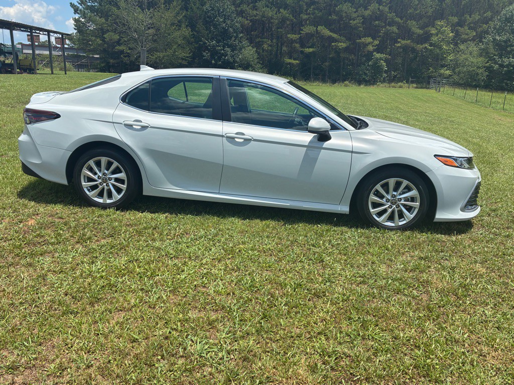 2023 Toyota Camry Image 7
