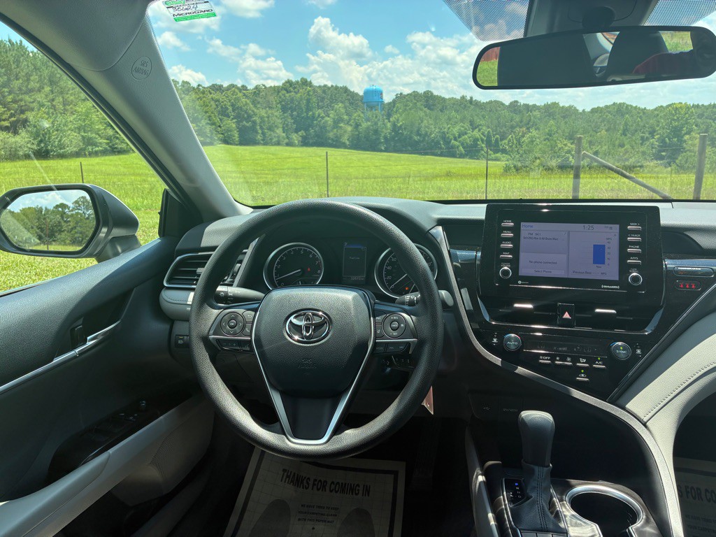 2023 Toyota Camry Image 18