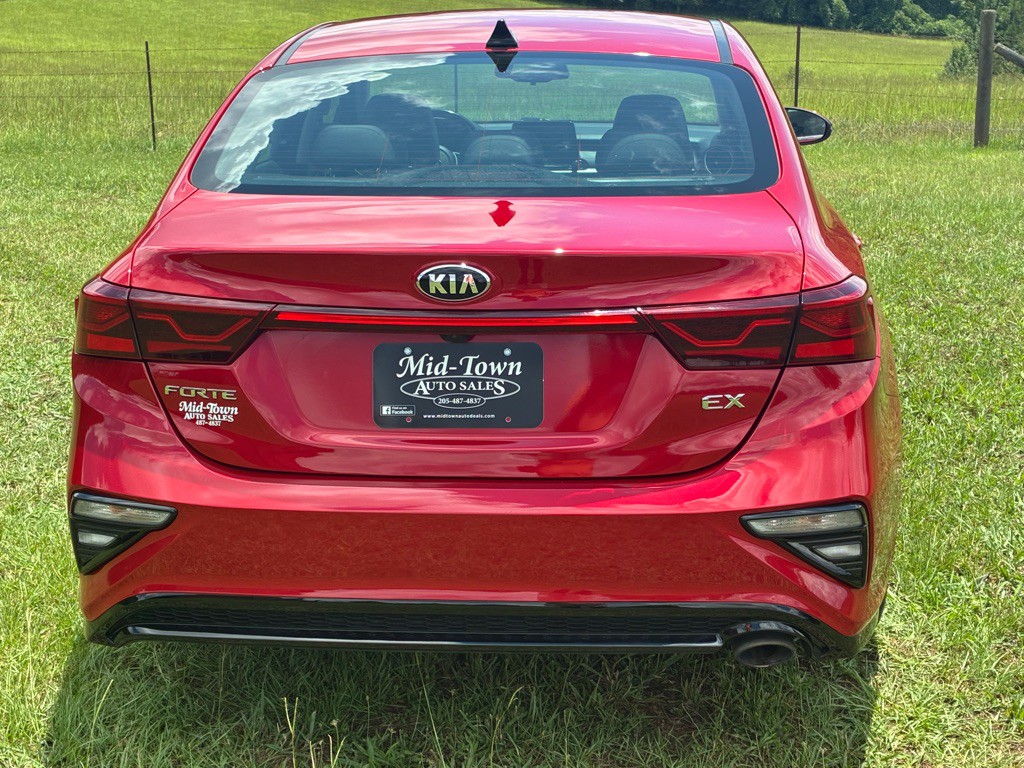 2021 Kia Forte Image 8