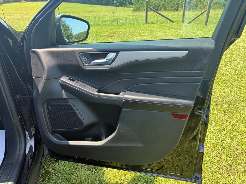 2022 Ford Escape Image 18