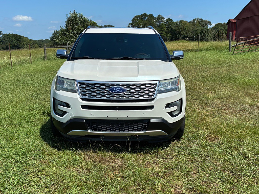 2017 Ford Explorer Image 4