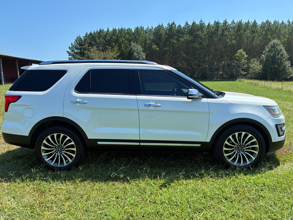 2017 Ford Explorer Image 6
