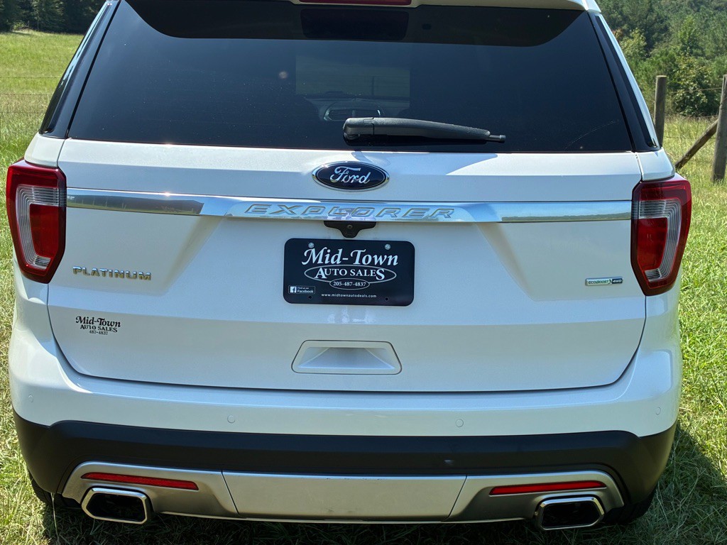 2017 Ford Explorer Image 8