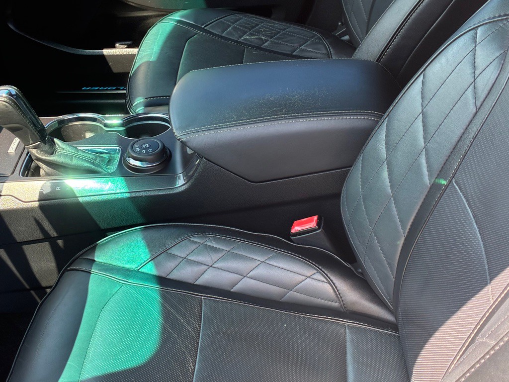 2017 Ford Explorer Image 12