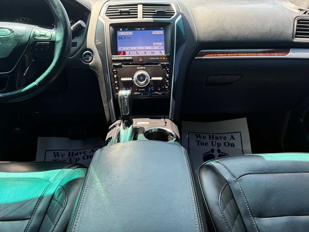 2017 Ford Explorer Image 21