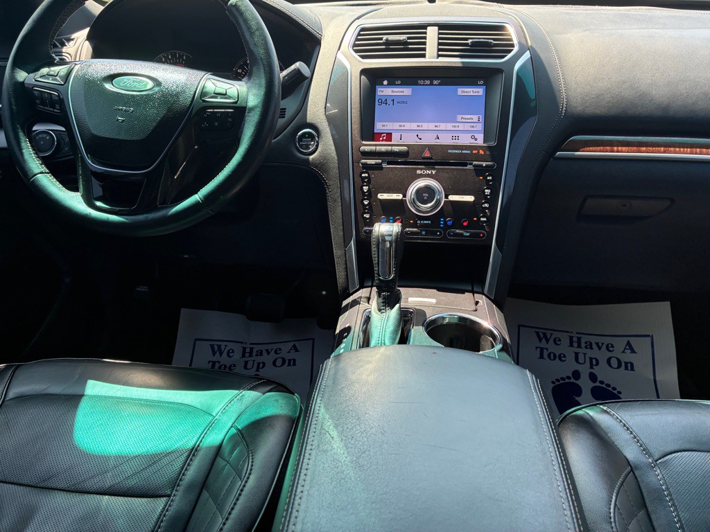 2017 Ford Explorer Image 22