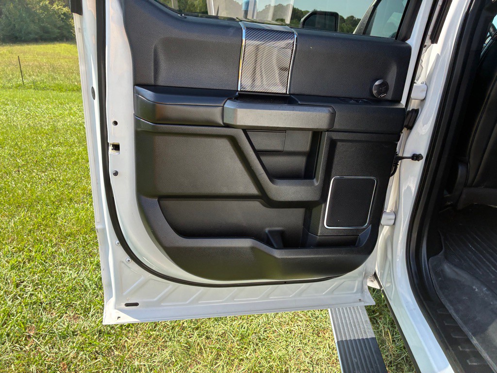 2015 Ford F-150 Image 19
