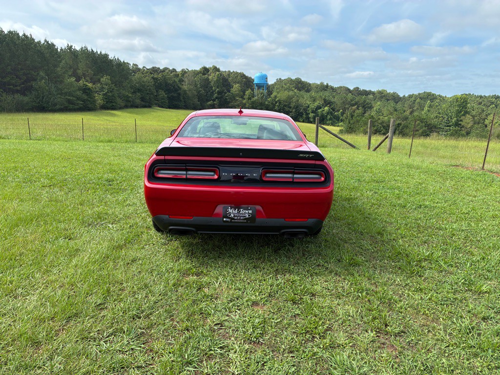 2016 Dodge Challenger Image 7