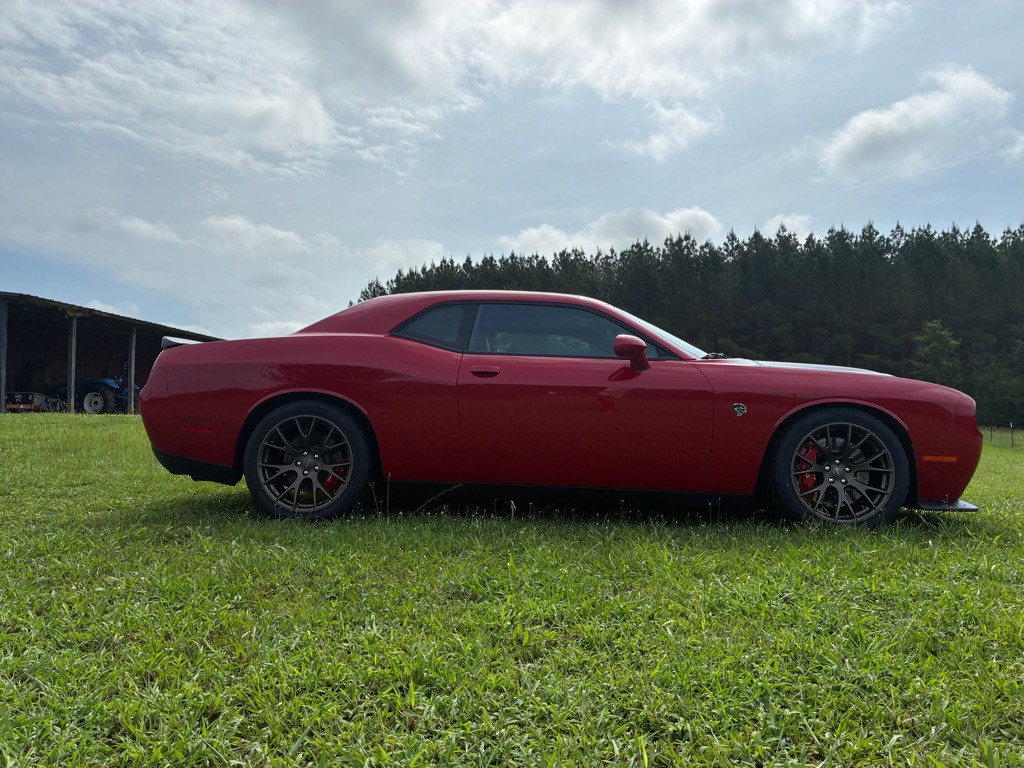 2016 Dodge Challenger Image 8