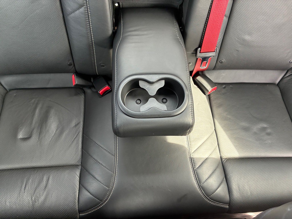 2016 Dodge Challenger Image 15