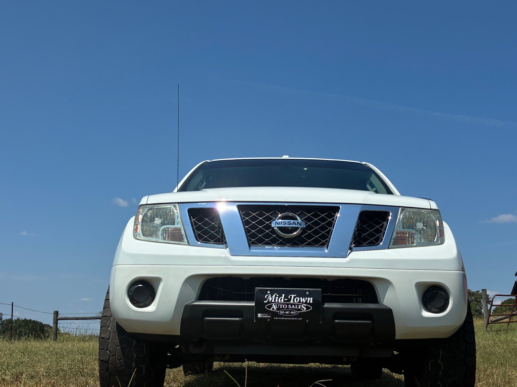 2014 Nissan Frontier Image 6