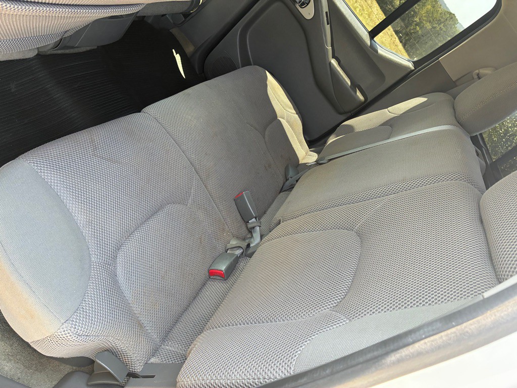2014 Nissan Frontier Image 18