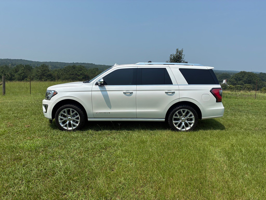 2018 Ford Expedition Image 1