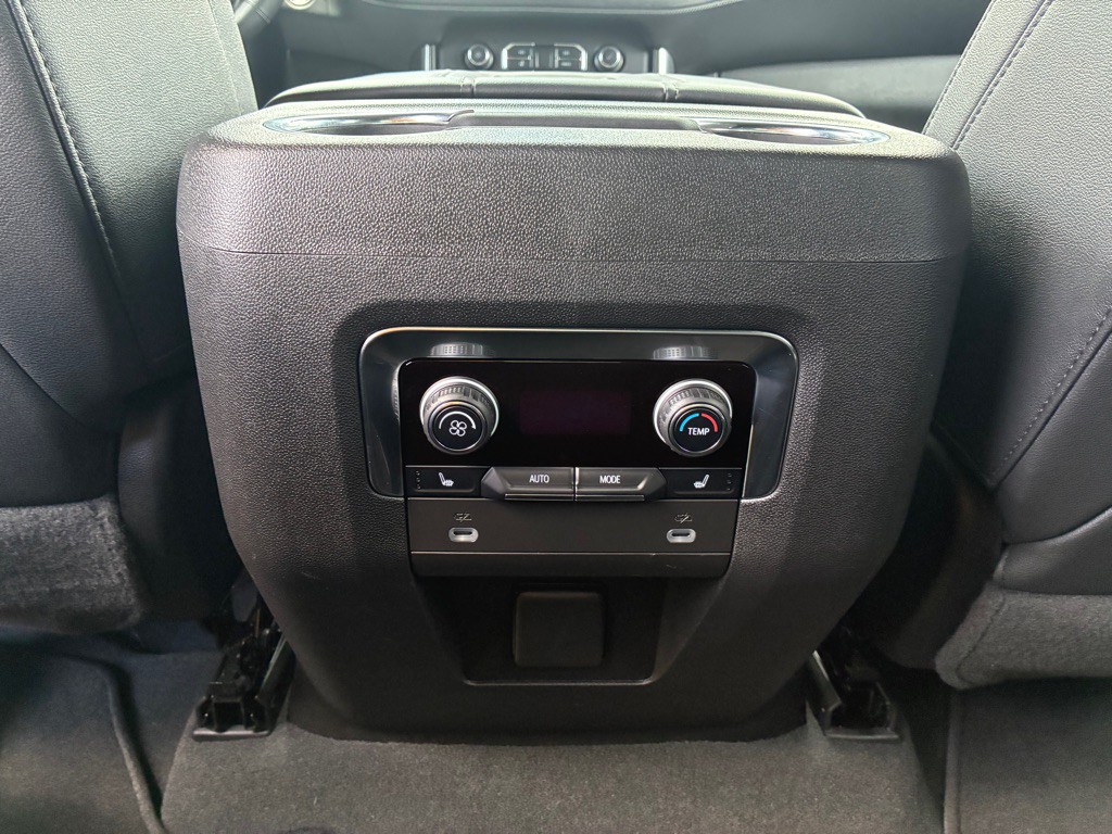 2023 Chevrolet Tahoe Image 21