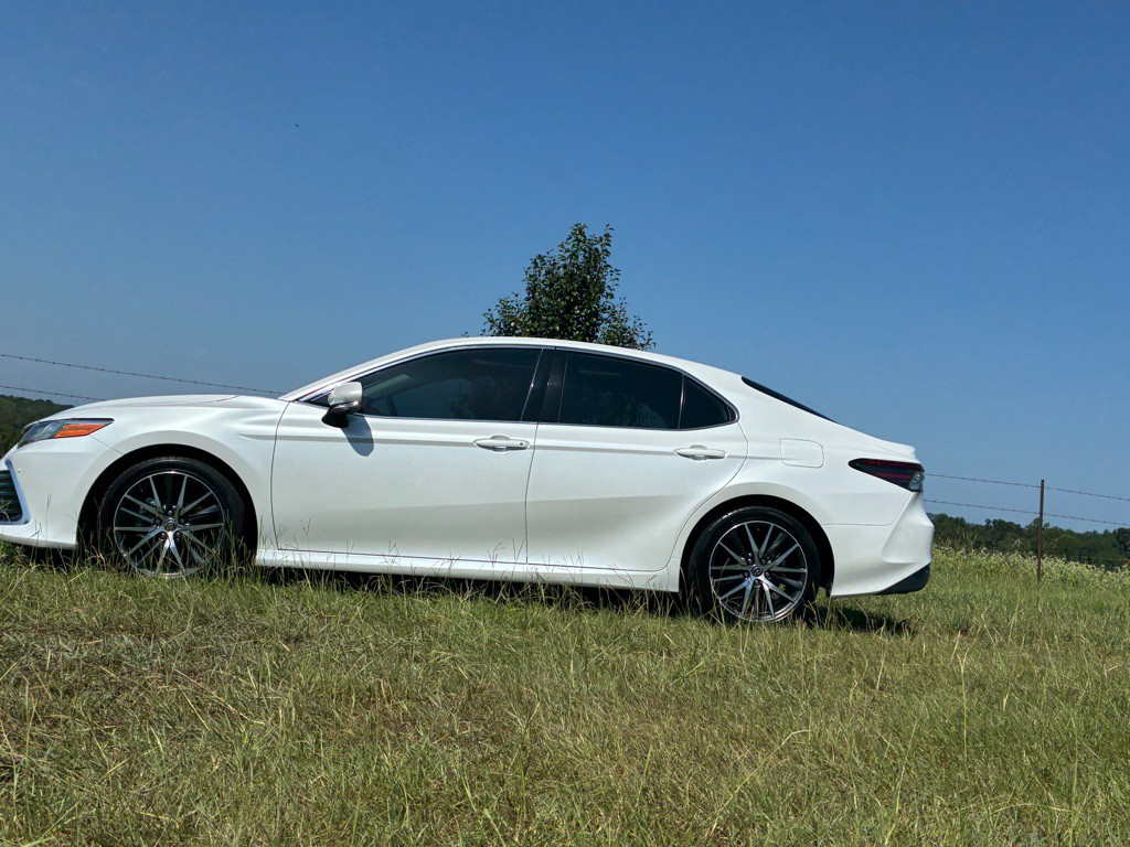 2023 Toyota Camry Image 3