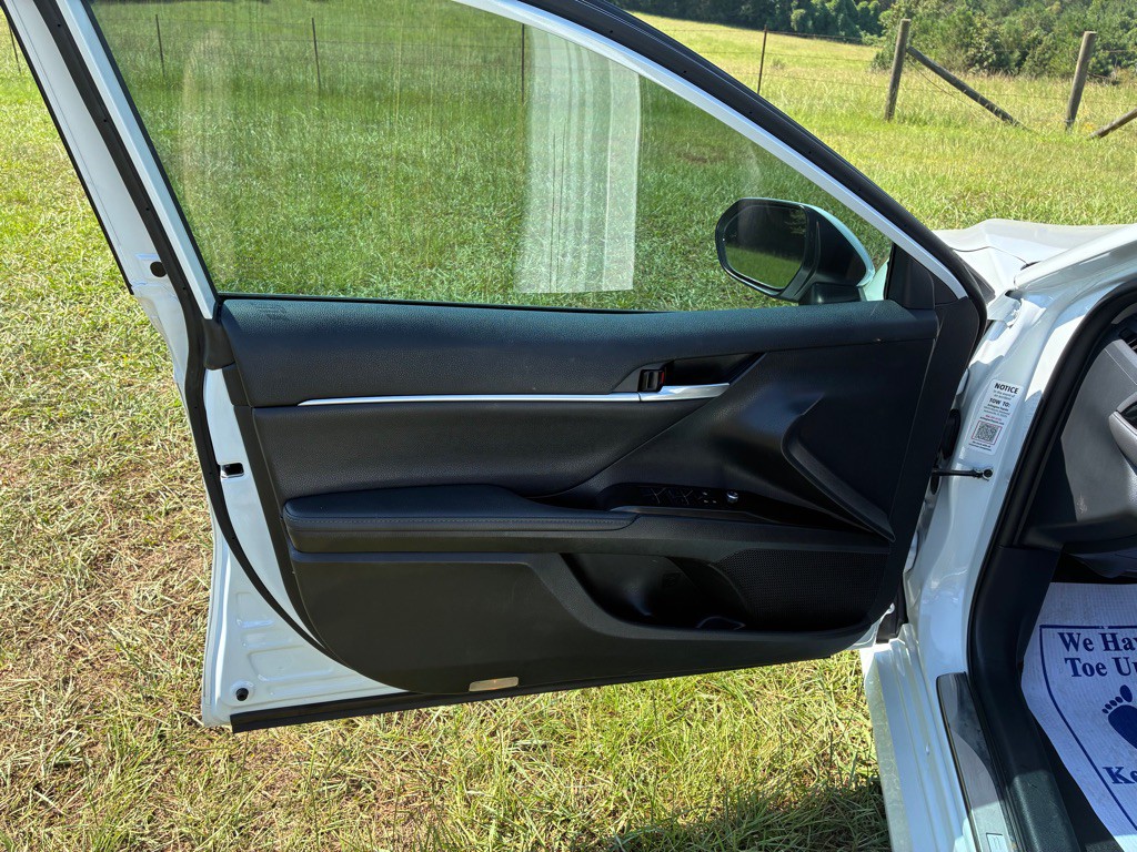2023 Toyota Camry Image 13