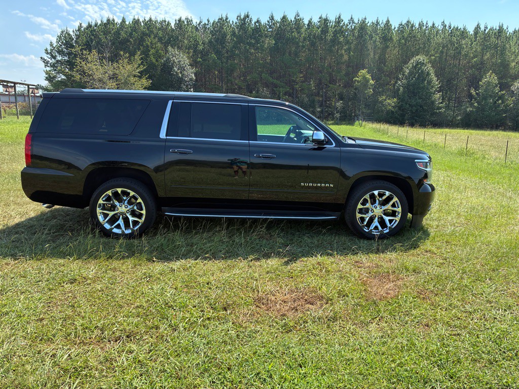 2019 Chevrolet Suburban Image 6
