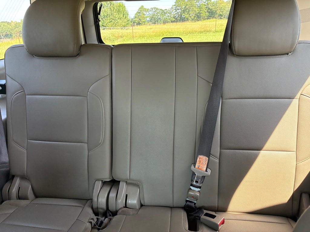 2019 Chevrolet Suburban Image 18