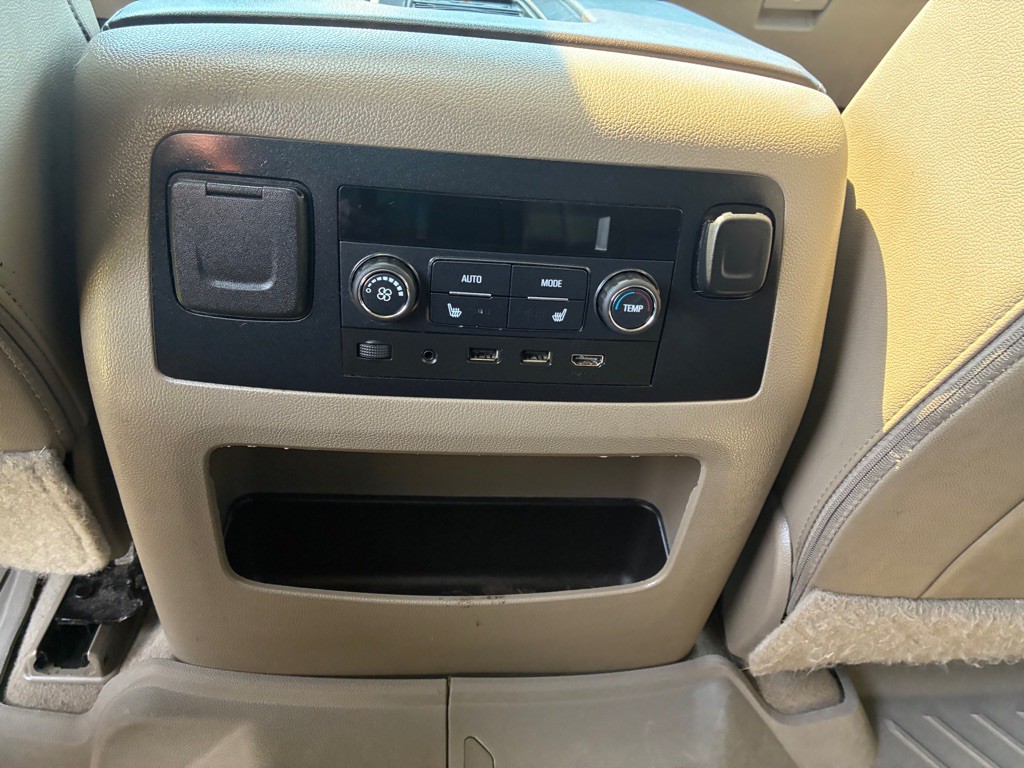 2019 Chevrolet Suburban Image 20