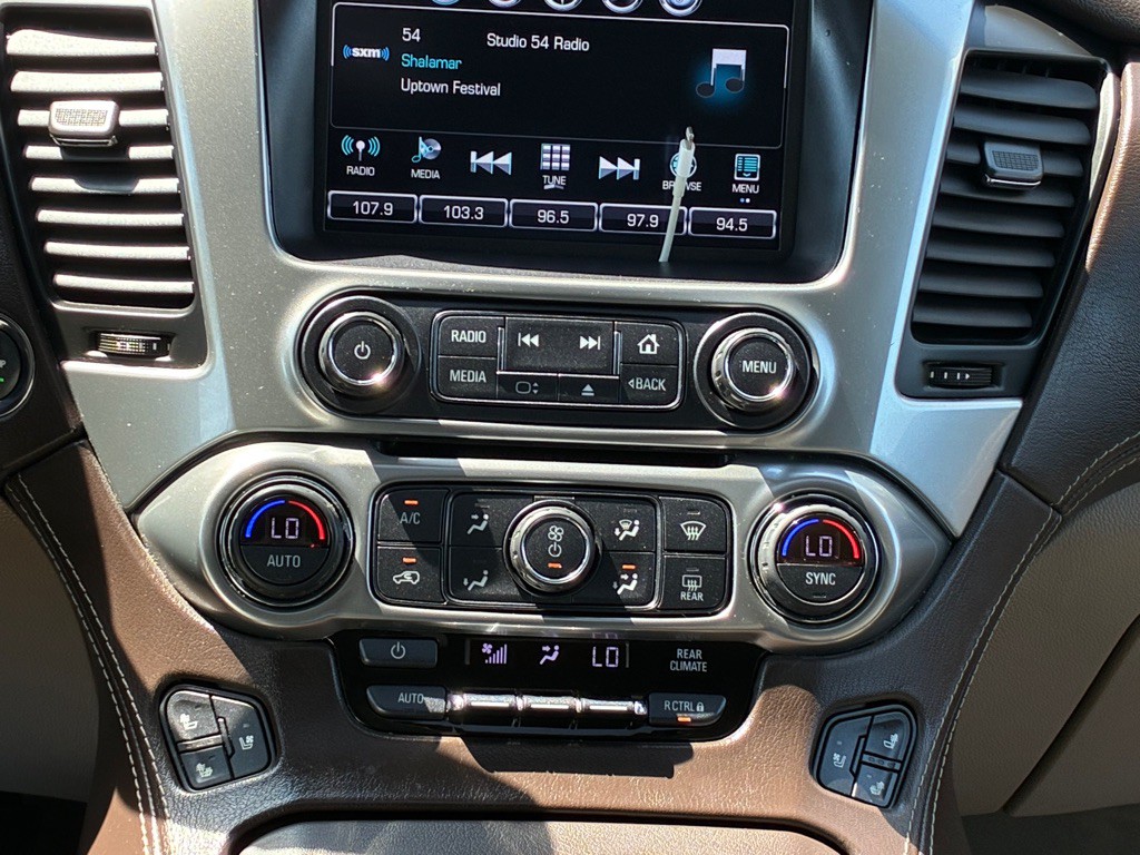 2019 Chevrolet Suburban Image 27