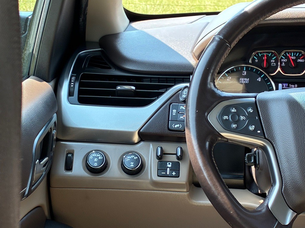 2019 Chevrolet Suburban Image 31