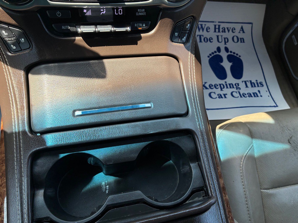 2019 Chevrolet Suburban Image 35
