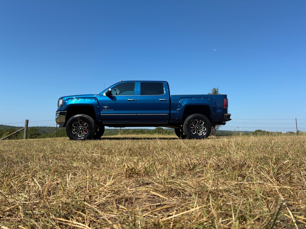2017 GMC Sierra Image 4