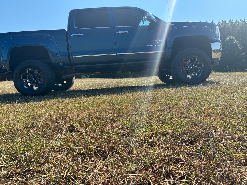 2017 GMC Sierra Image 8