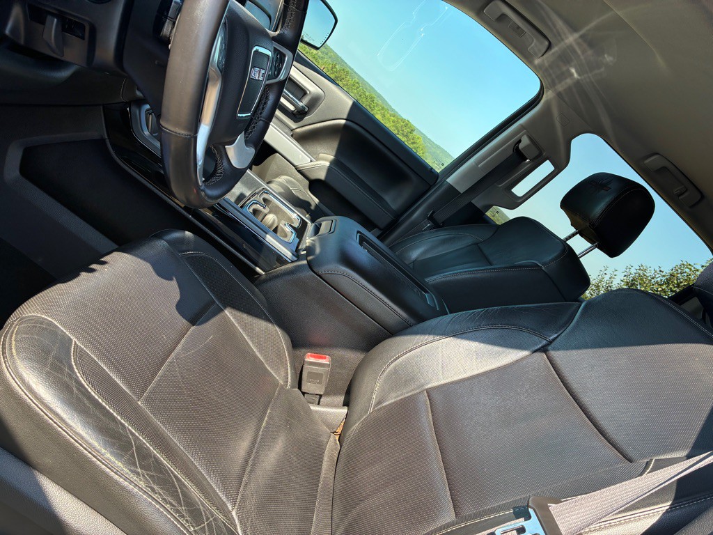 2017 GMC Sierra Image 16