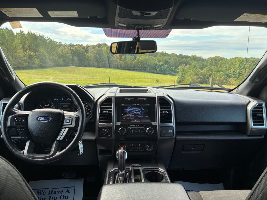 2015 Ford F-150 Image 17