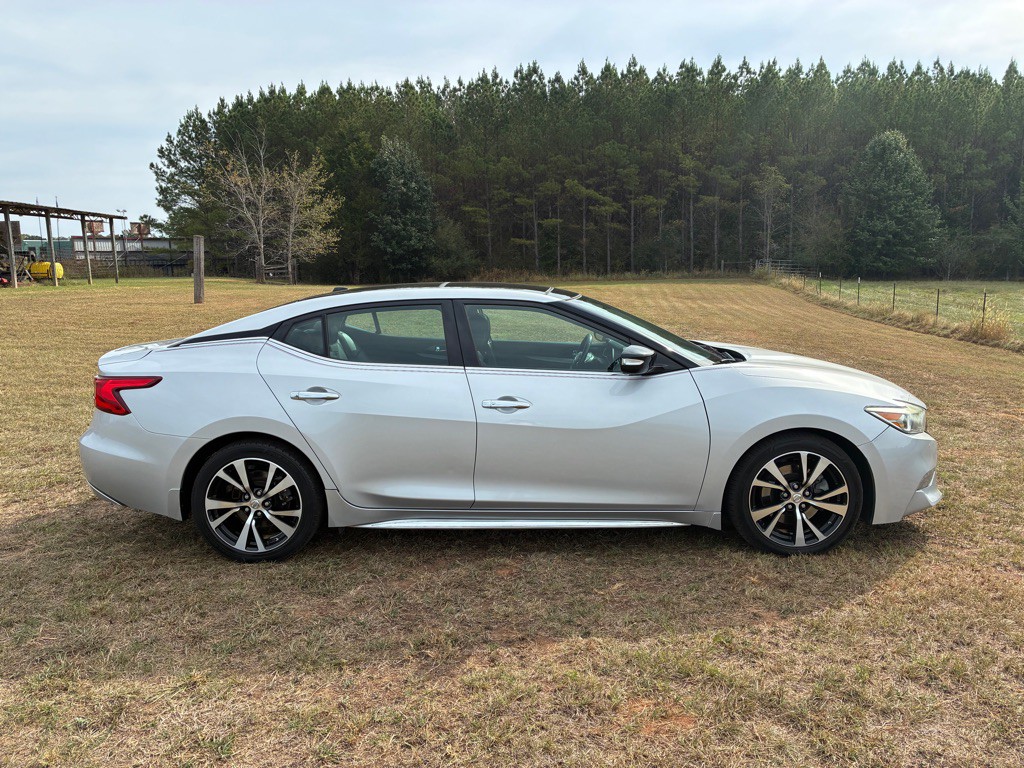 2018 Nissan Maxima Image 3
