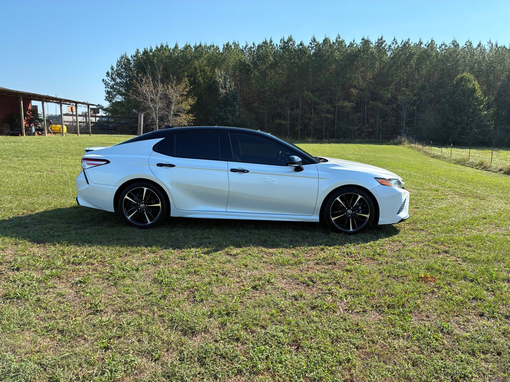 2020 Toyota Camry Image 5
