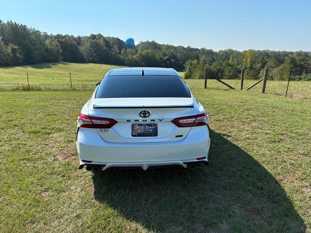 2020 Toyota Camry Image 7
