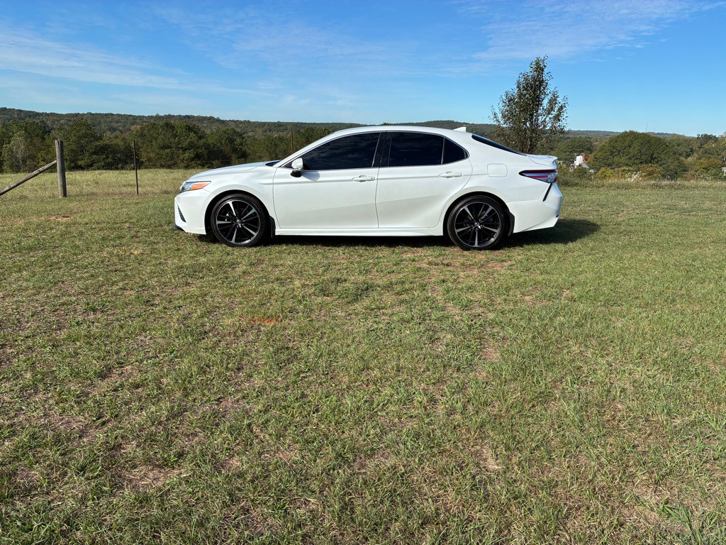 2020 Toyota Camry Image 1