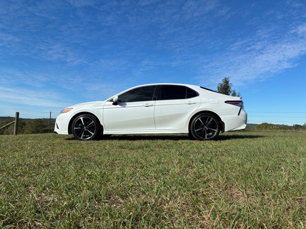 2020 Toyota Camry Image 3
