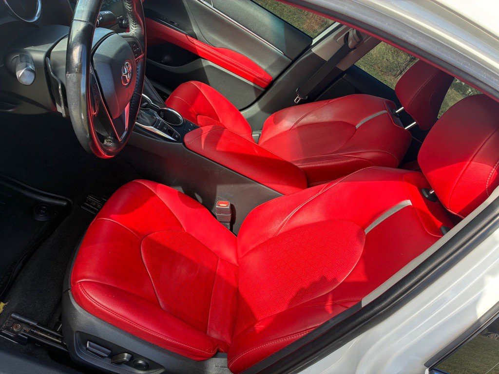 2020 Toyota Camry Image 14