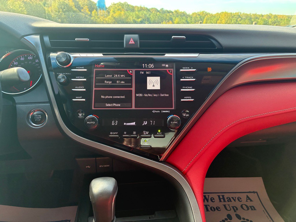 2020 Toyota Camry Image 20