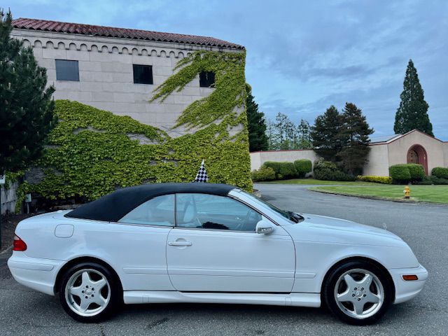 2000 Mercedes-Benz CLK-Class Image 7