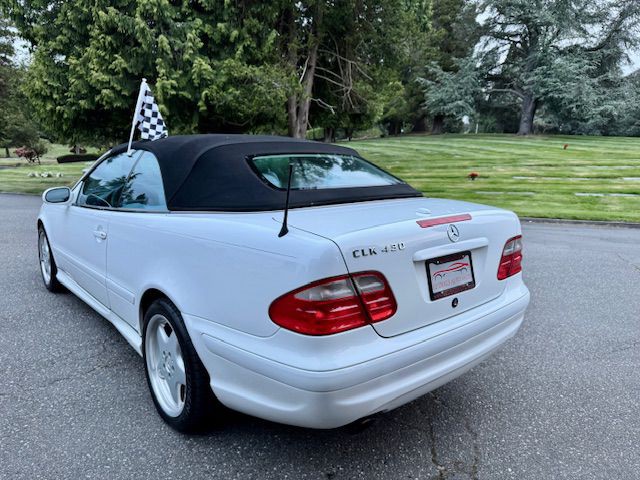 2000 Mercedes-Benz CLK-Class Image 9