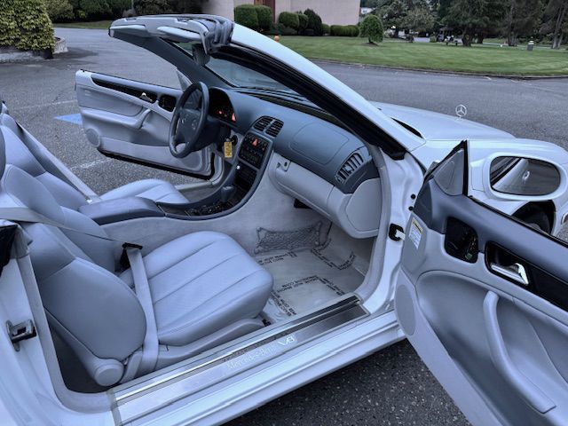 2000 Mercedes-Benz CLK-Class Image 22