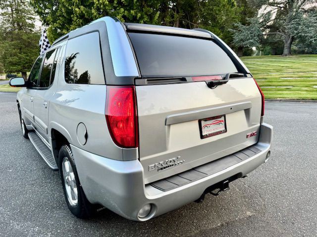 2004 GMC Envoy Image 8