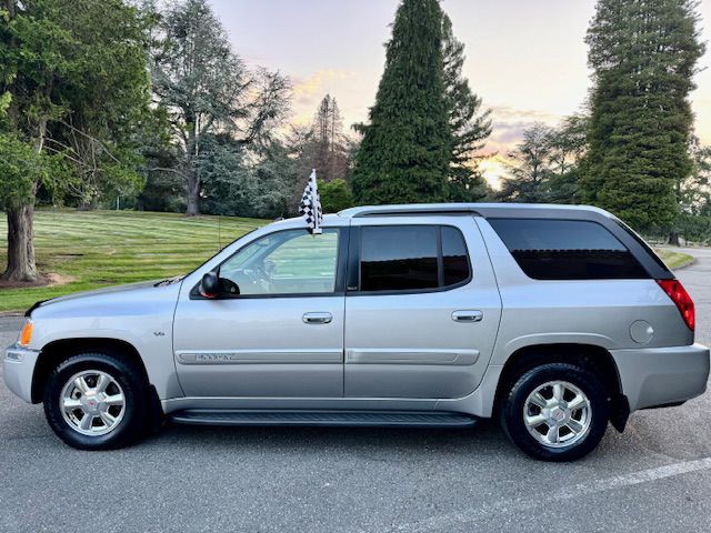 2004 GMC Envoy Image 9
