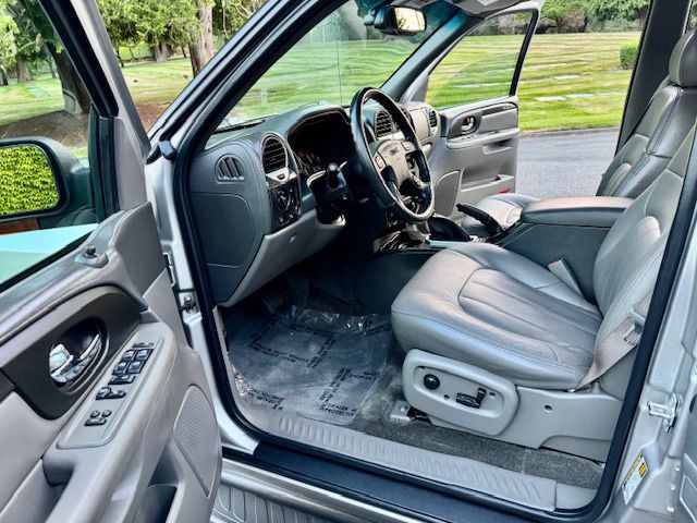 2004 GMC Envoy Image 23