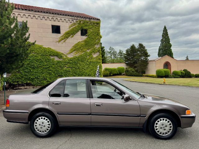 1993 Honda Accord Image 4