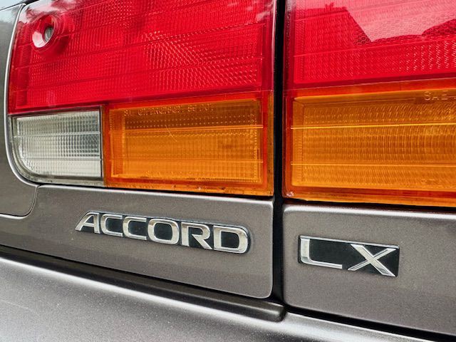 1993 Honda Accord Image 8