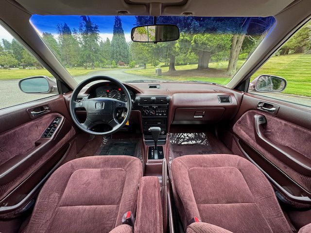 1993 Honda Accord Image 19