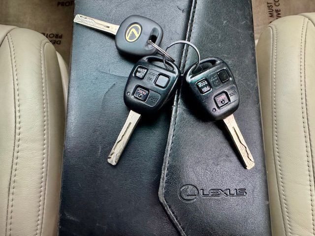 2007 Lexus RX Image 11