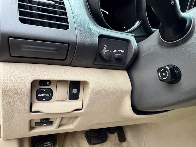 2007 Lexus RX Image 21