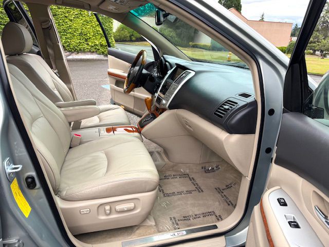 2007 Lexus RX Image 28