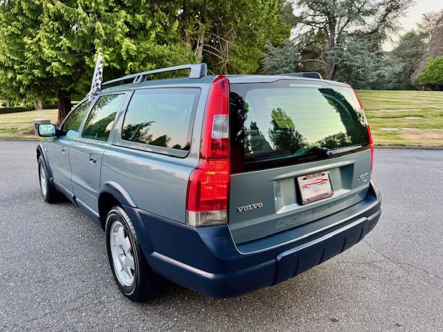 2003 Volvo XC70 Image 8
